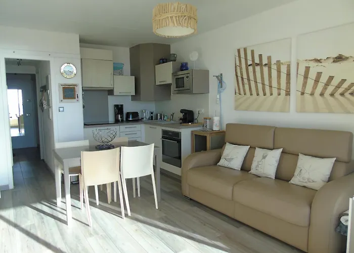 Le Corsaire Plage-des-Demoiselles